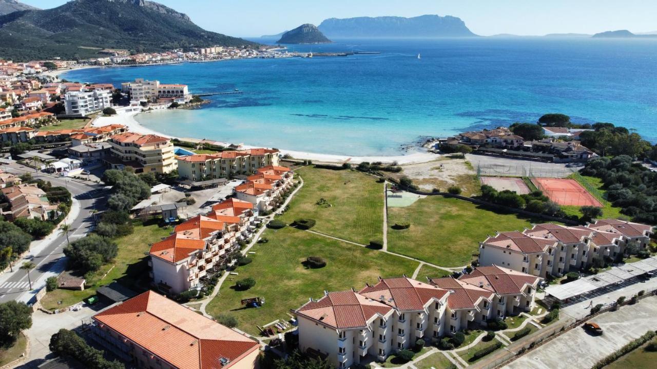 Beach House Rebe Appartement Golfo Aranci Buitenkant foto