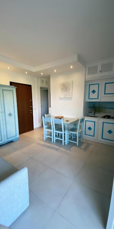 Beach House Rebe Appartement Golfo Aranci Buitenkant foto